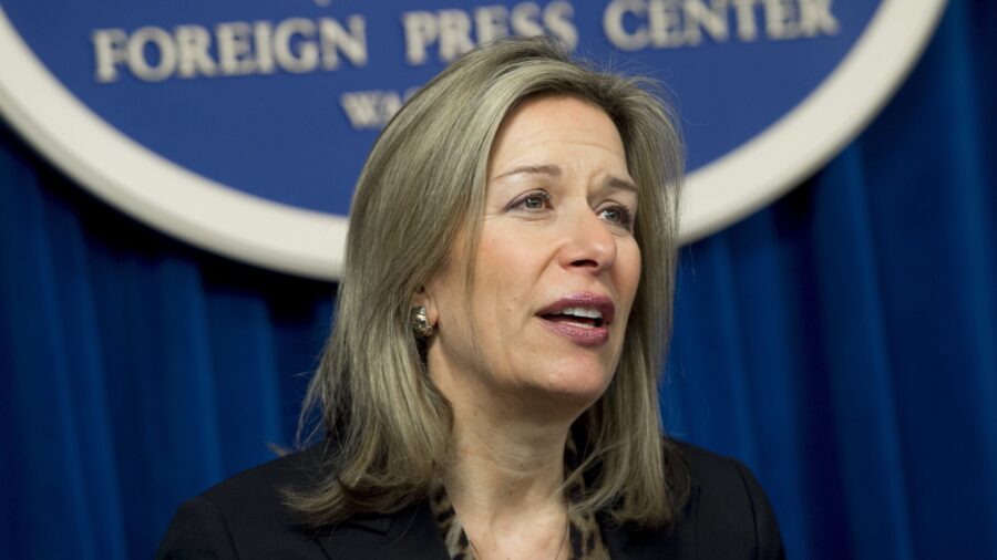 FEMA Sending Generators, Meals to Texas