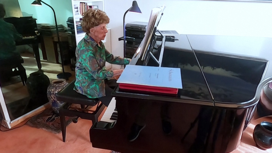 Centenarian Pianist to Release Sixth Album