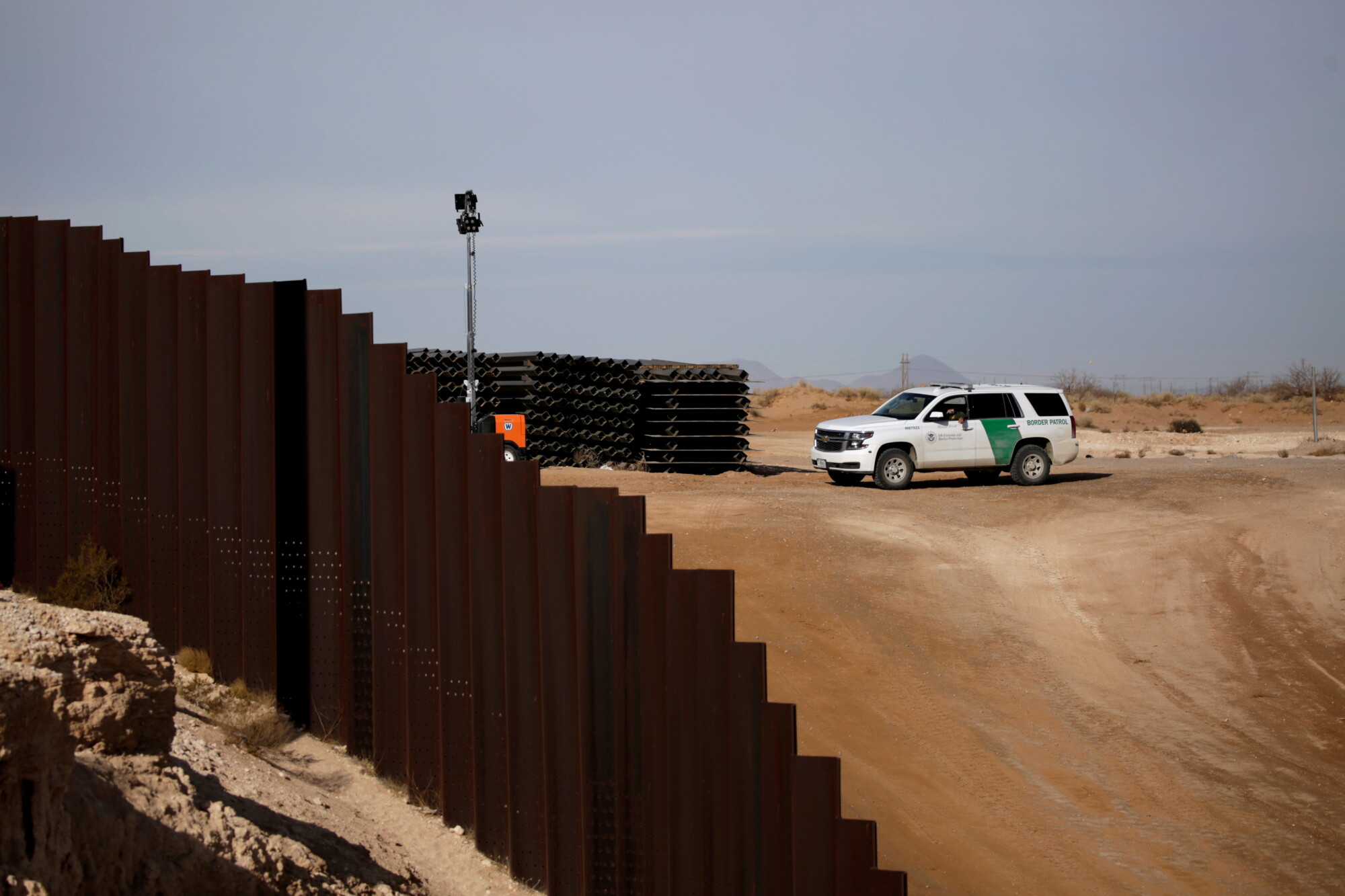 Border Patrol Agent Shot by Suspected Smugglers in New Mexico