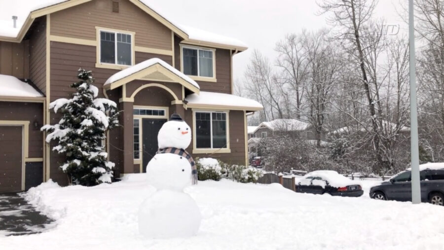 Record Snowstorm Covers Washington State