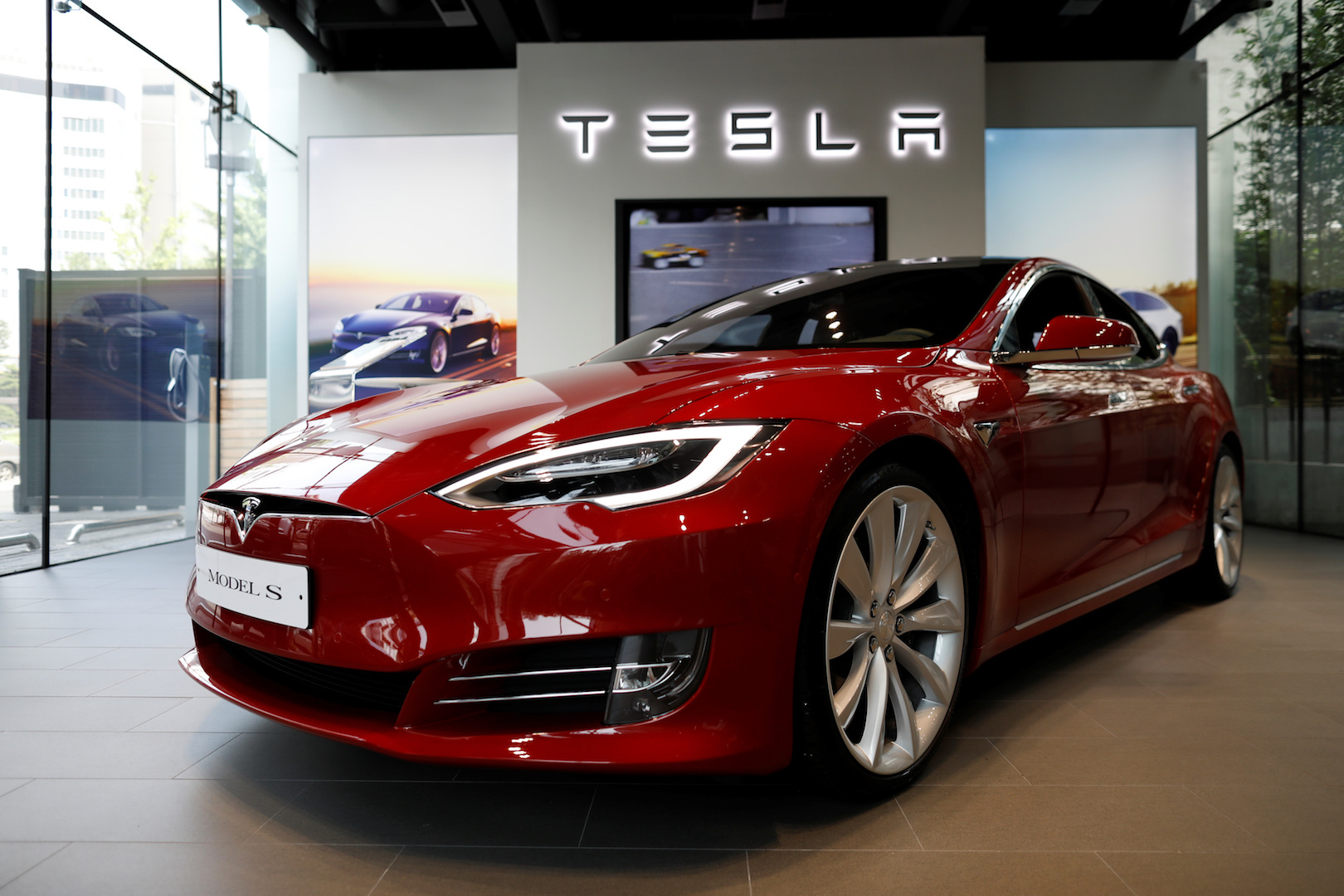 South Korea Fines Tesla $2.2 Million for False Advertising
