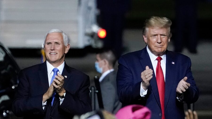Pence Praises Trump During Meeting With Republicans