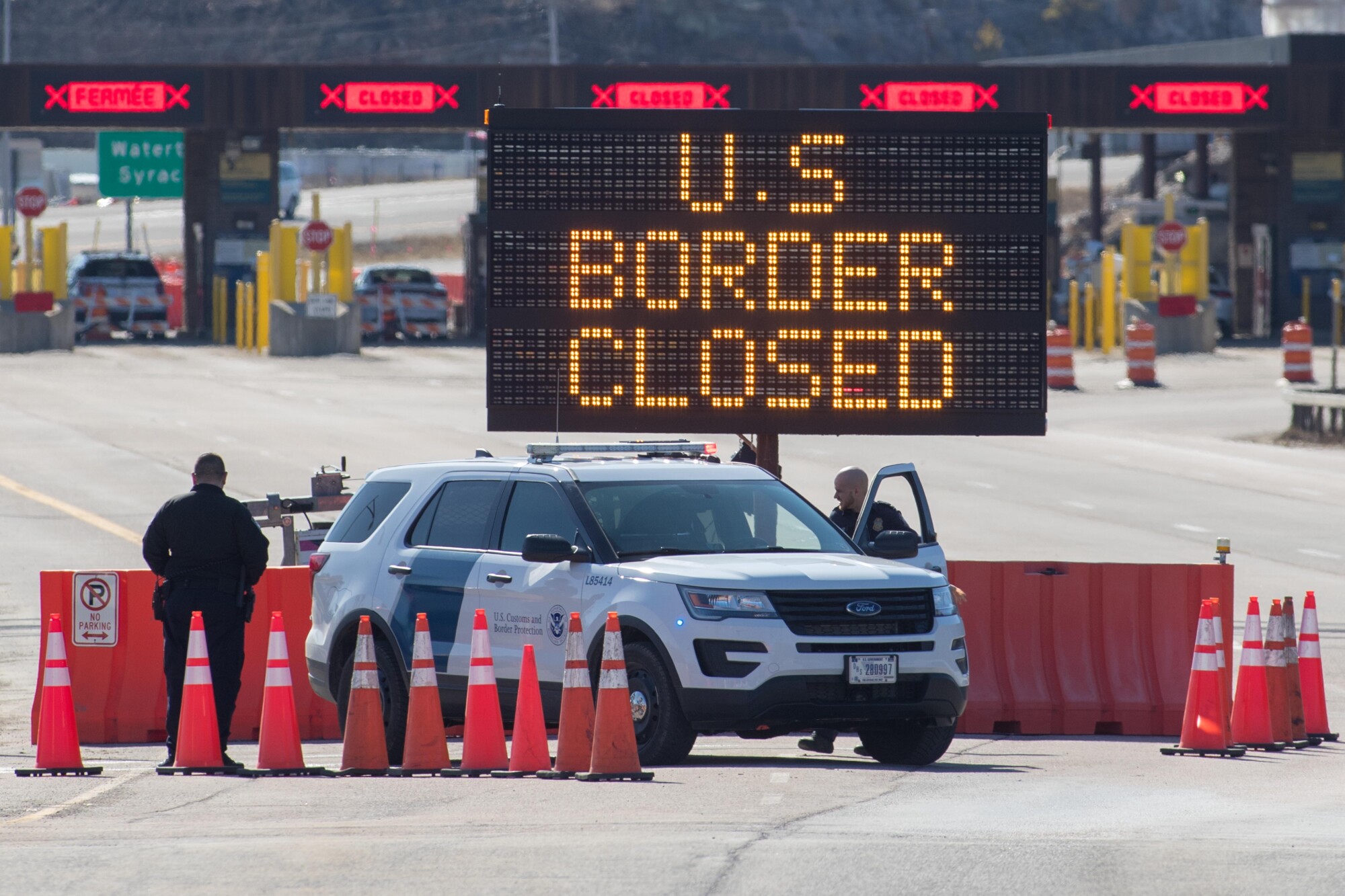 U.S. Extends Travel Restrictions at Land Borders With Canada, Mexico Through March 21