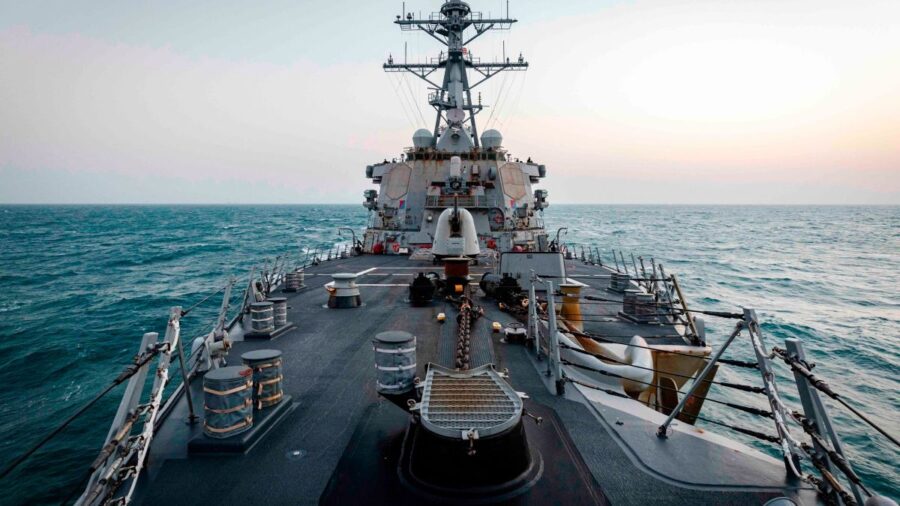 US Sends Warship Through Taiwan Strait for First Time Under Biden