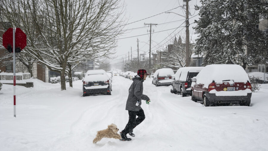 Winter Storm Uri Charges Through US