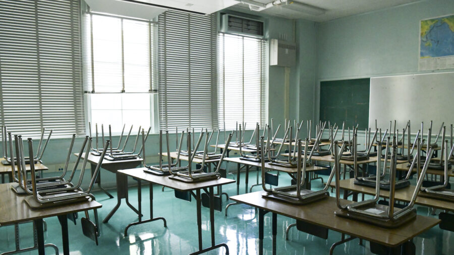 California Teacher Berates Students in Zoom Class