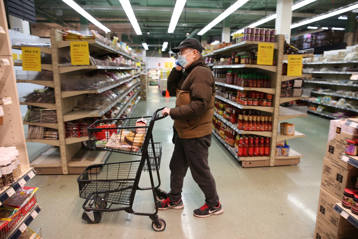 Grocery Stores Sue Seattle for Forcing Wage Increase