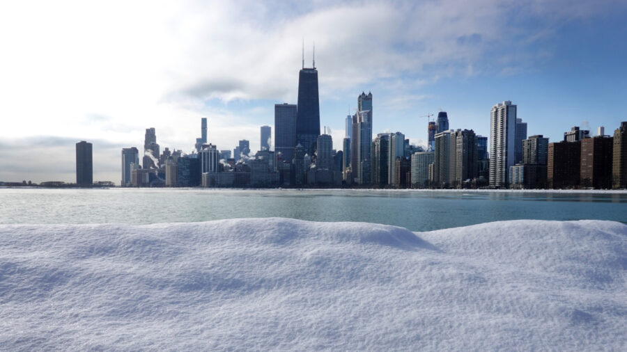 Chicago Residents Moving From City to Suburb