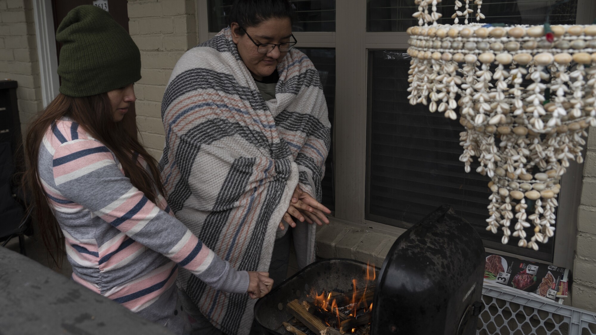 Texans Find Creative Ways to Stay Warm Amid Outage