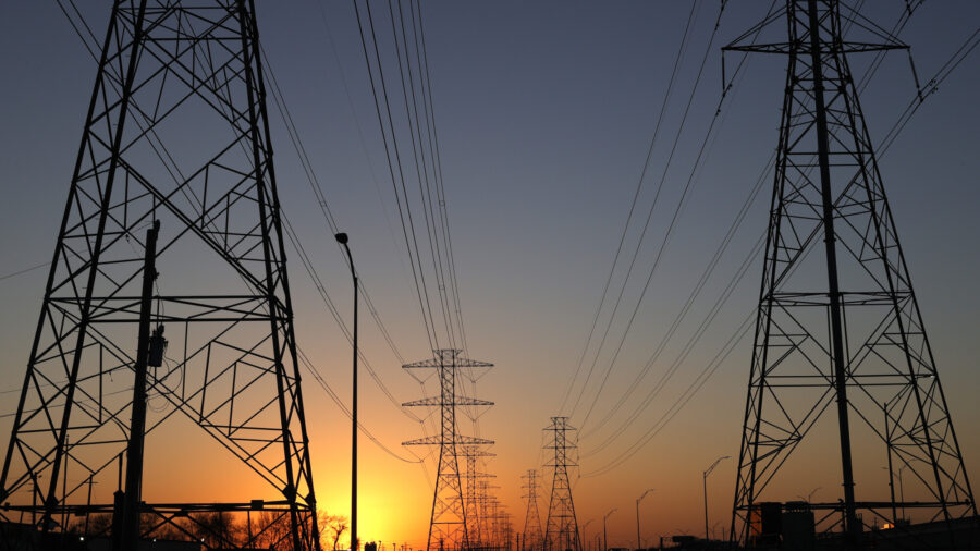 Texans Still Suffering After Power Outages