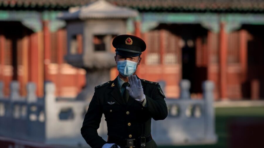 Accident Exposes Chinese Propaganda Video