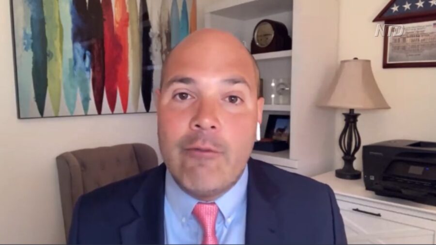 Expert on Infrastructure Plan: Green Energy Requires Force of Government to Implement
