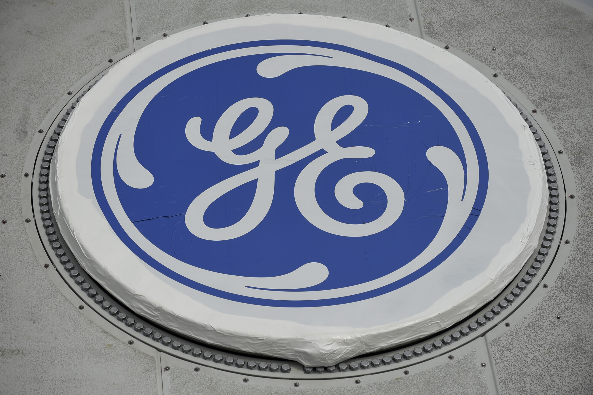 GE, AerCap Join Air Leasing Businesses in $30 Billion Deal