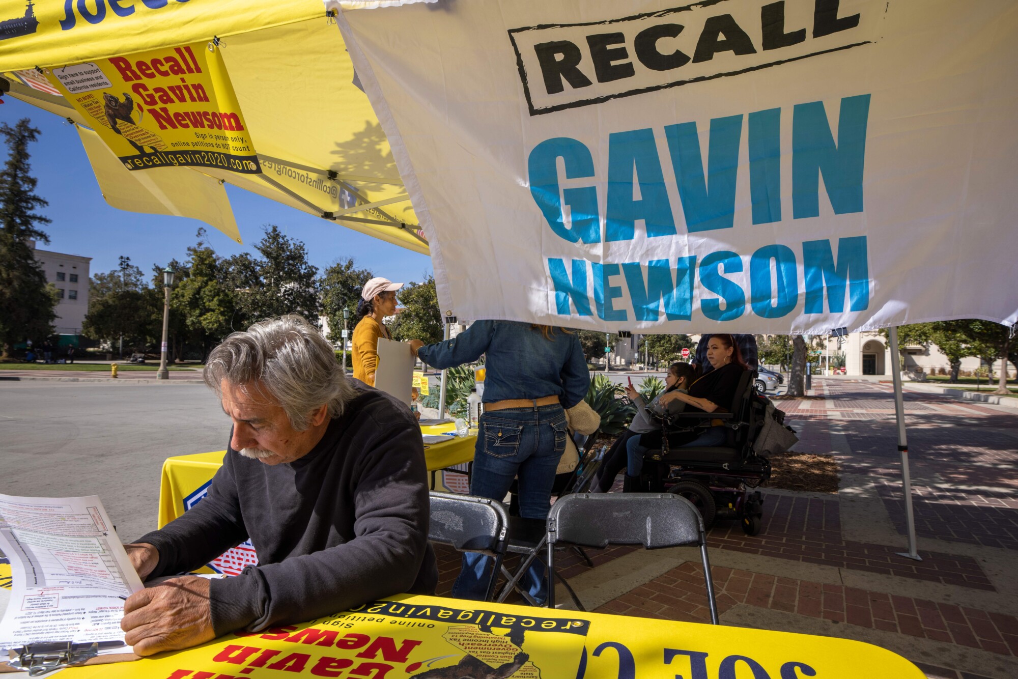 California Recall Backers Submitted 2.1 Million Signatures Ahead of Deadline—Far Above Required Amount