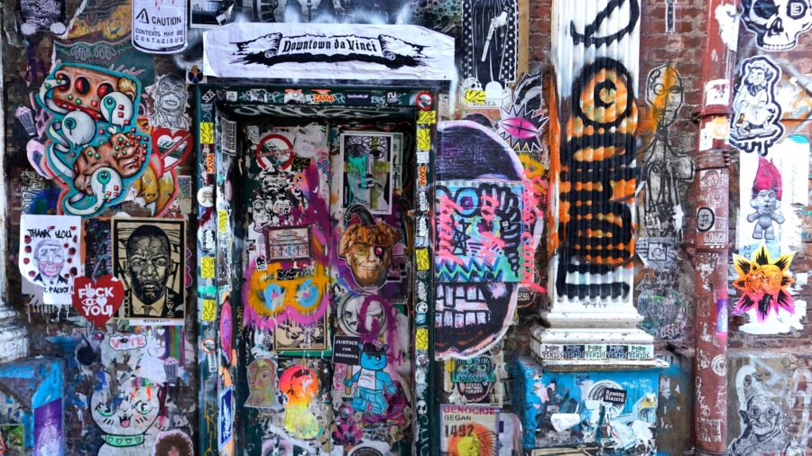 Police Ask New Yorkers to Help Clean Graffiti