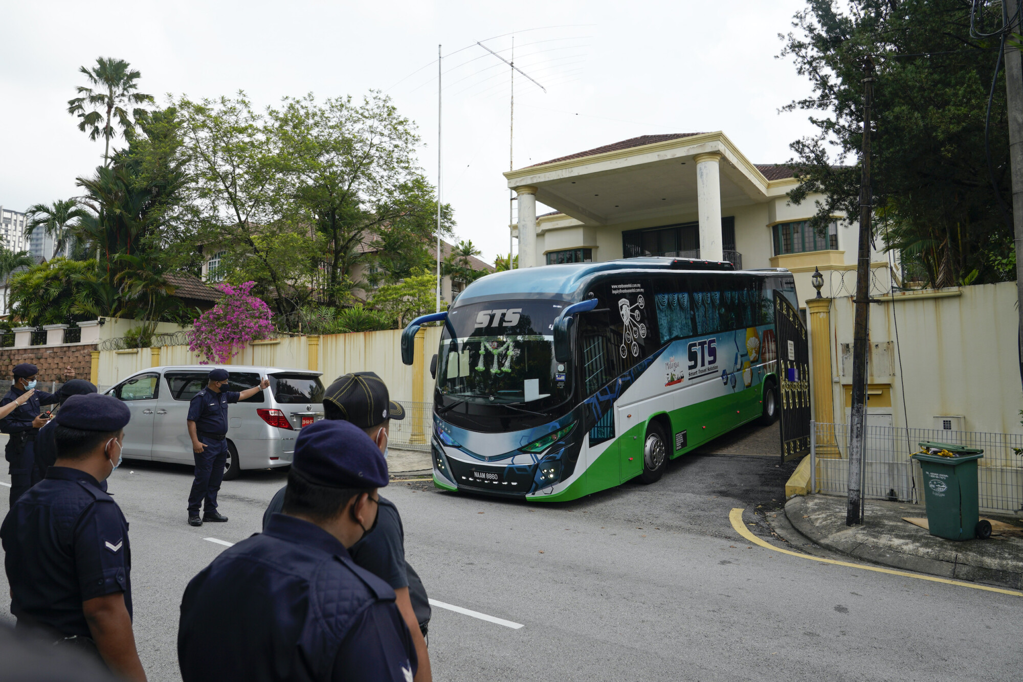 North Korean Diplomats Leaving Malaysia After Ties Are Severed