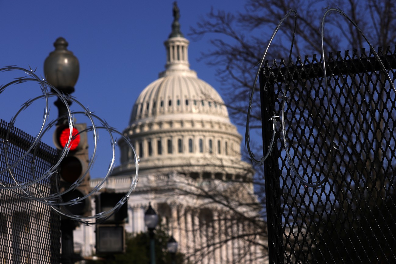 Bipartisan Proposal Would Ban Permanent Fencing Around US Capitol