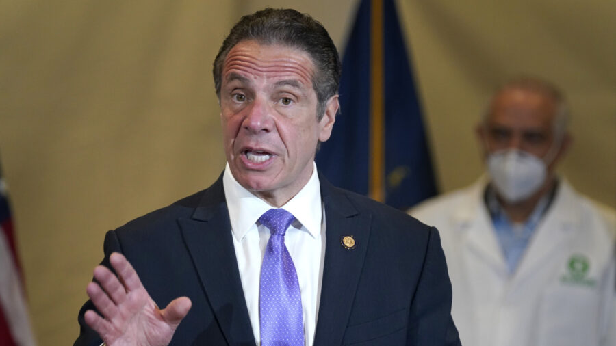 New York Governor Announces Lift on CCP Virus Curfew for Bars, Restaurants
