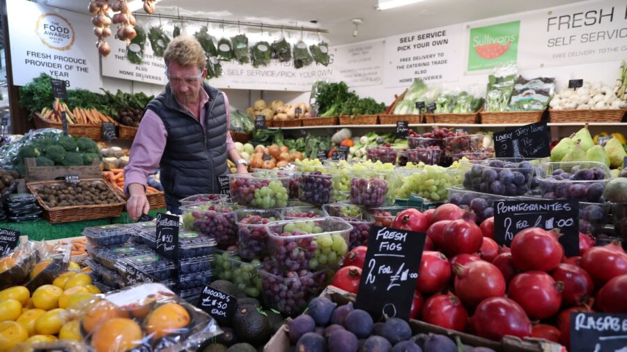 Video: Tips on How to Eat a Little Better