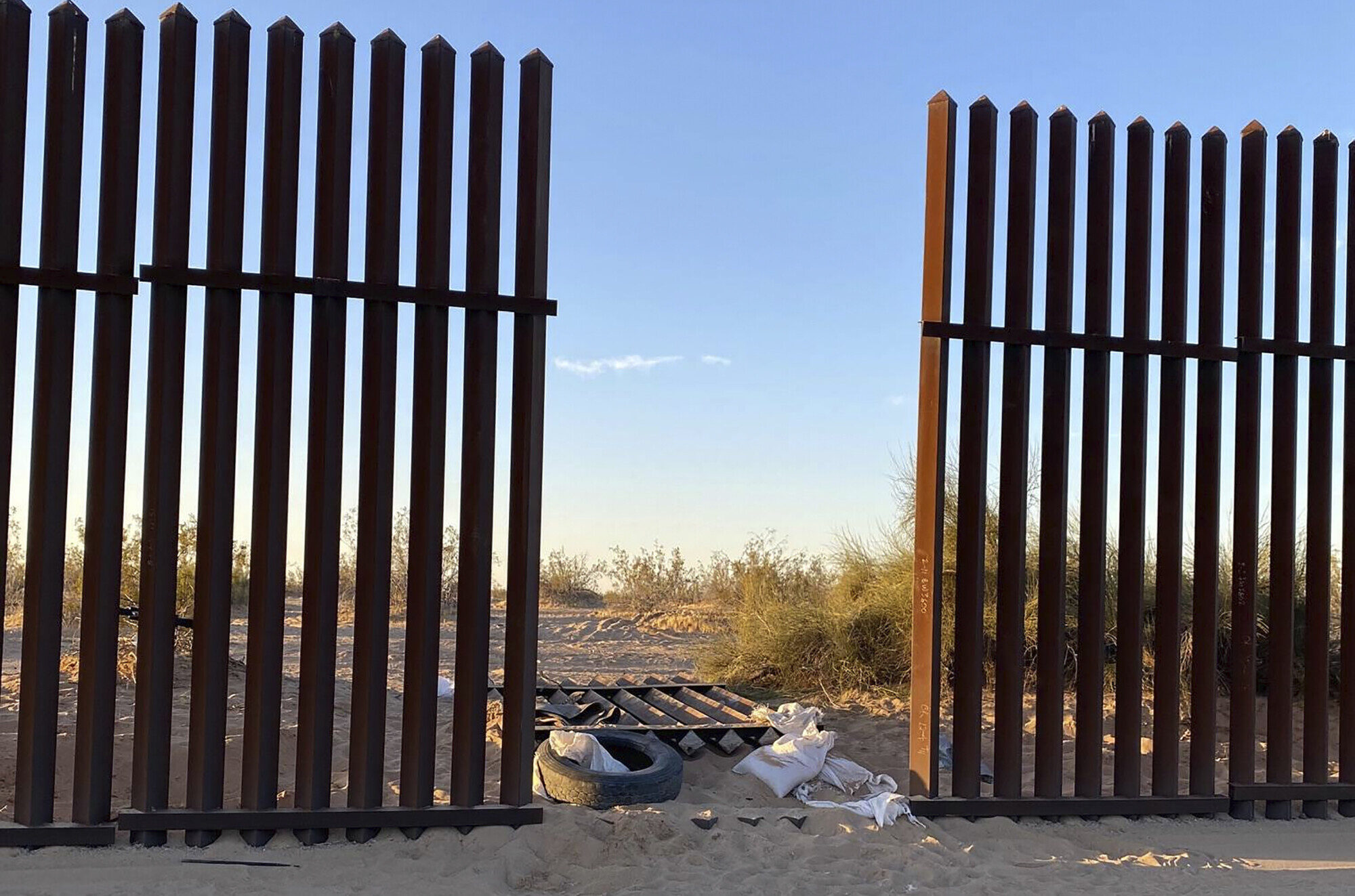 Ms-13 Gang Member Caught Illegally Crossing US-Mexico Border Into California: Border Patrol