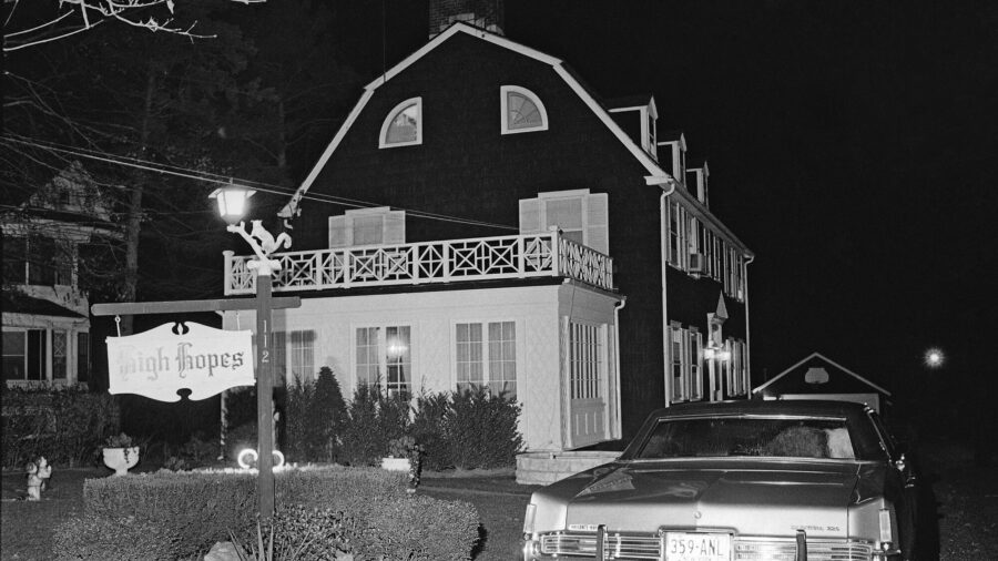 DeFeo, Convicted Killer in ‘Amityville Horror’ Case, Dies