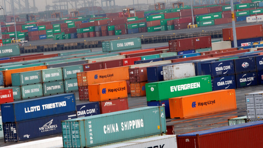 US Senate Passes Bill Banning Xinjiang Goods