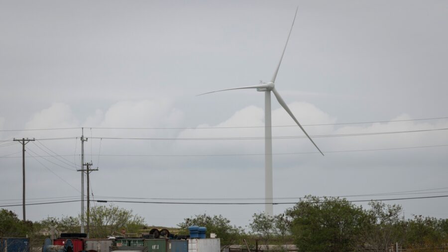Expert: Renewable Energy Unreliable