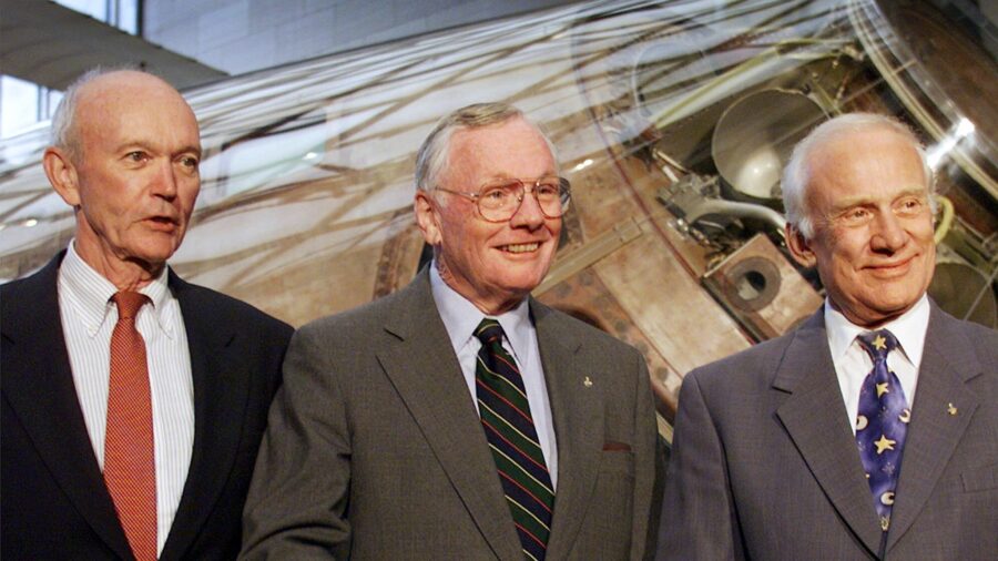 Astronaut Michael Collins, Apollo 11 Pilot, Dead of Cancer