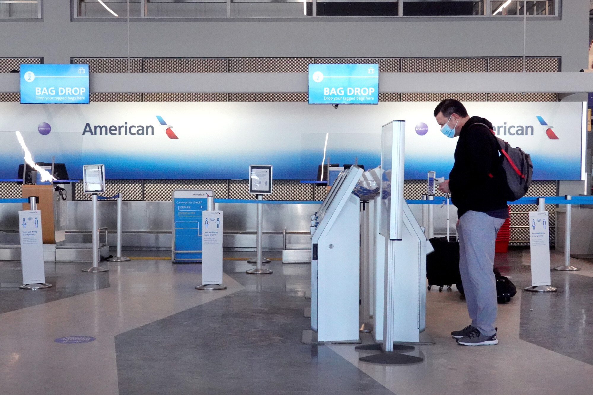 American Airlines Expects First-Quarter Revenue to Plunge 62% vs 2019