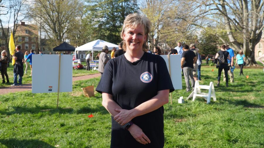 Delawareans Seek In-Person General Assembly