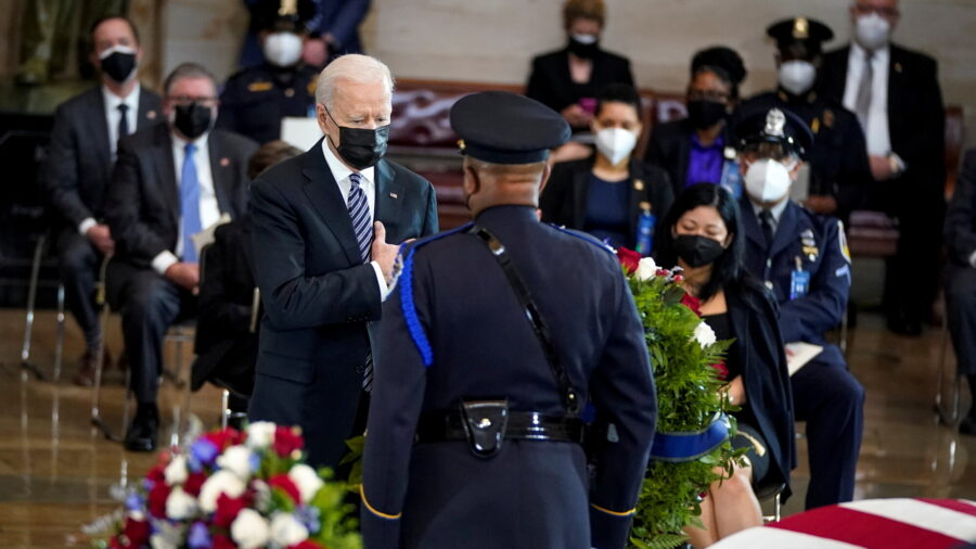 Biden, Lawmakers Pay Tribute Capitol Police Officer Slain by Motorist