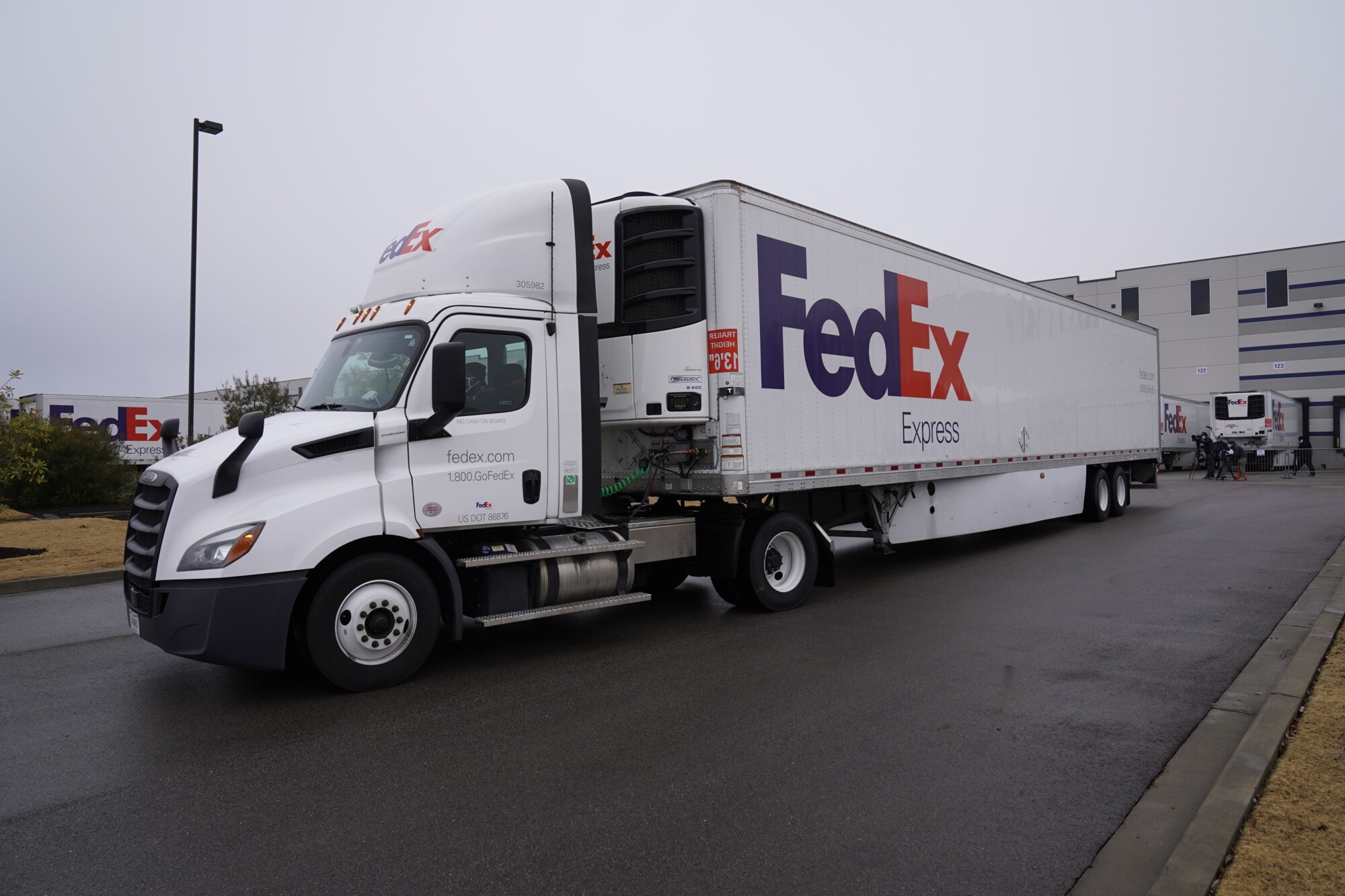 Trucking Companies Need Drivers