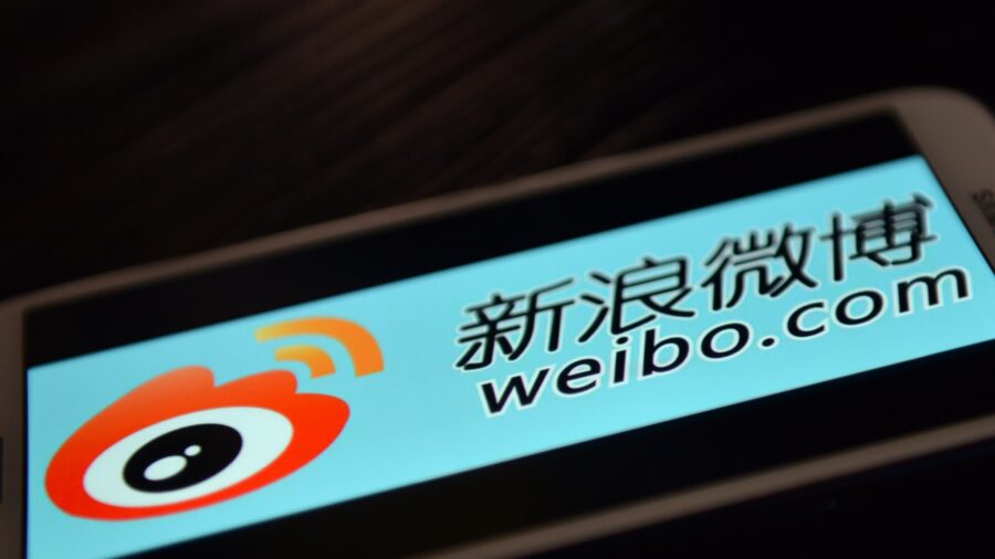 China State-Run Media Comments on April Fools' Day; CCP's French Reporter Suspected to Be Fake