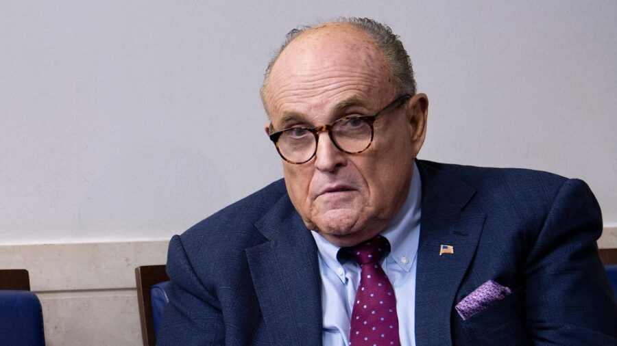 Fulton County Judge Orders Rudy Giuliani, Lindsey Graham to Testify in 2020 Election Probe