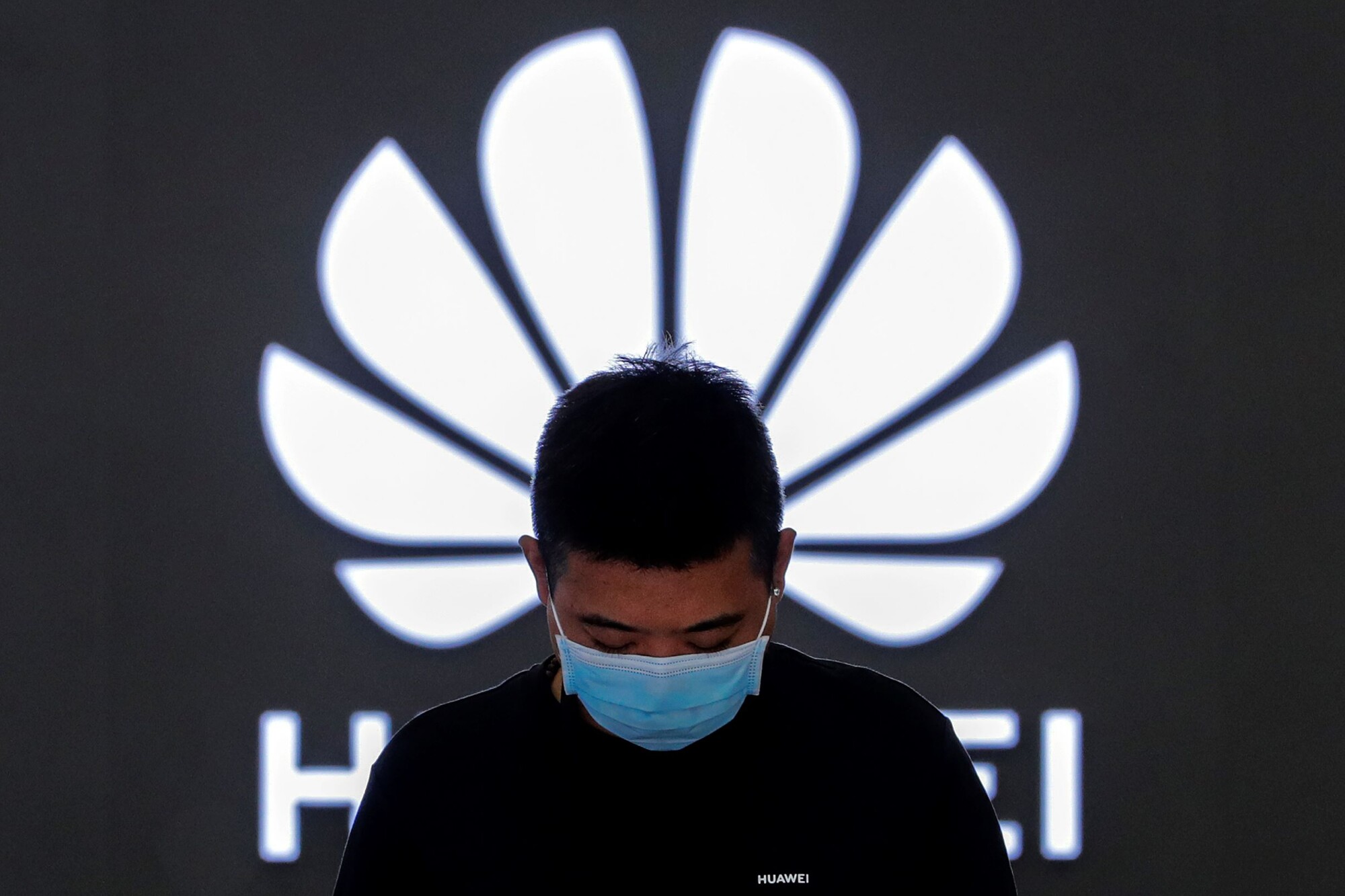 China’s Huawei Says Sales Down 16.5 Percent Amid US Sanctions