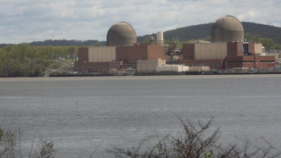NY Nuclear Power Plant Shuts Down