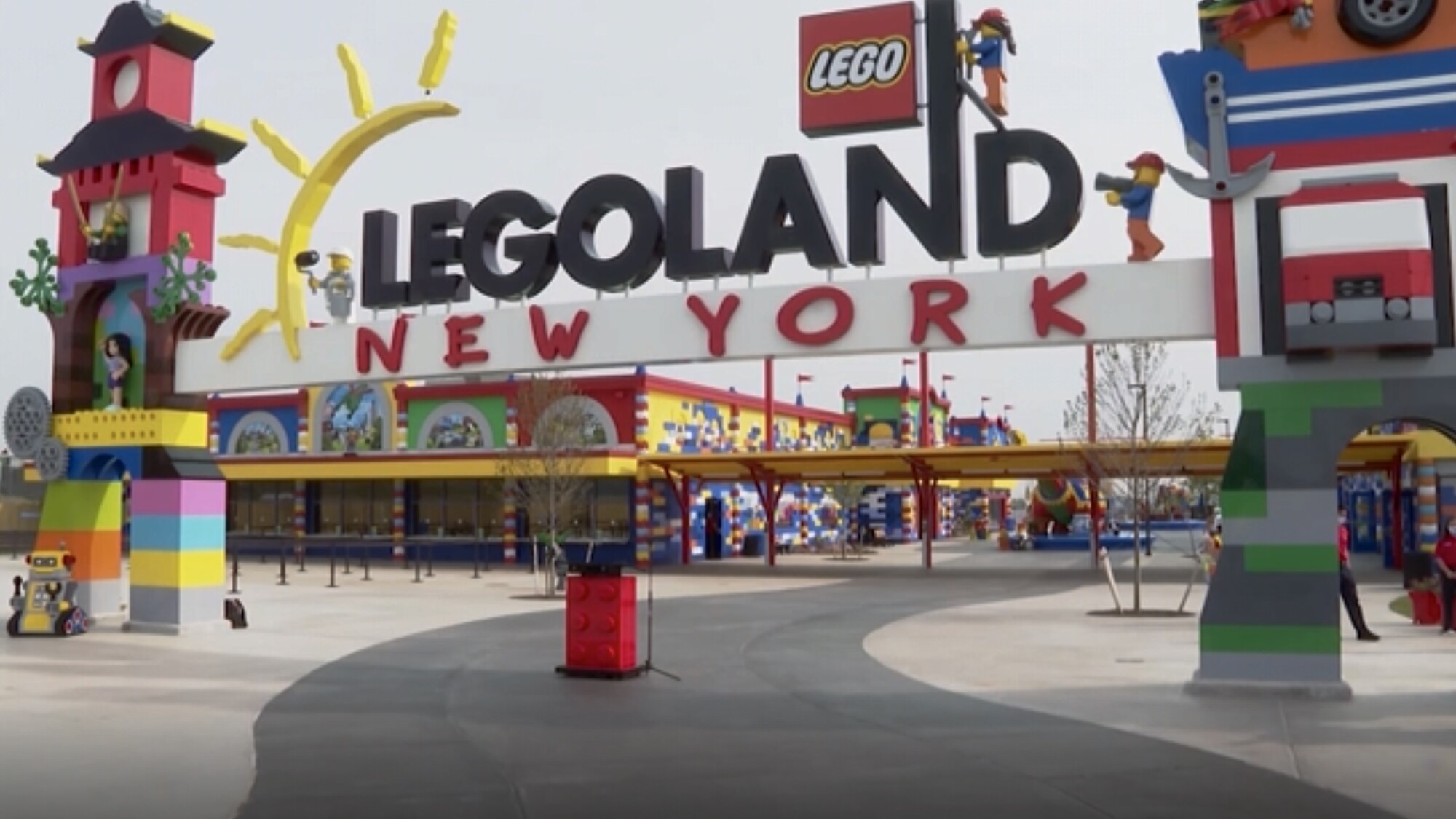 Legoland Theme Park to Open in New York