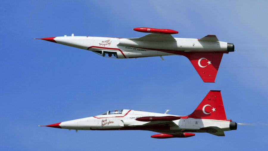 Turkish Aerobatic Jet Crashes During Training; Pilot Killed