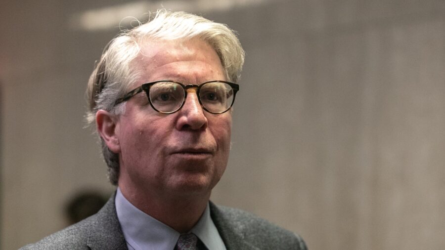Manhattan District Attorney Stops Prosecuting Prostitution