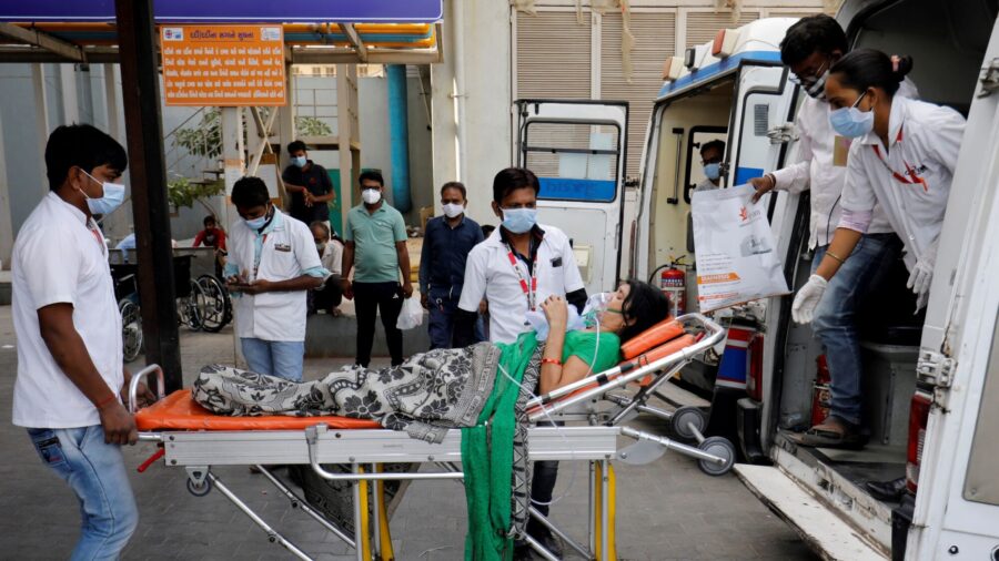 Oxygen Leak Kills at Least 24 COVID-19 Patients on Ventilators in Indian Hospital