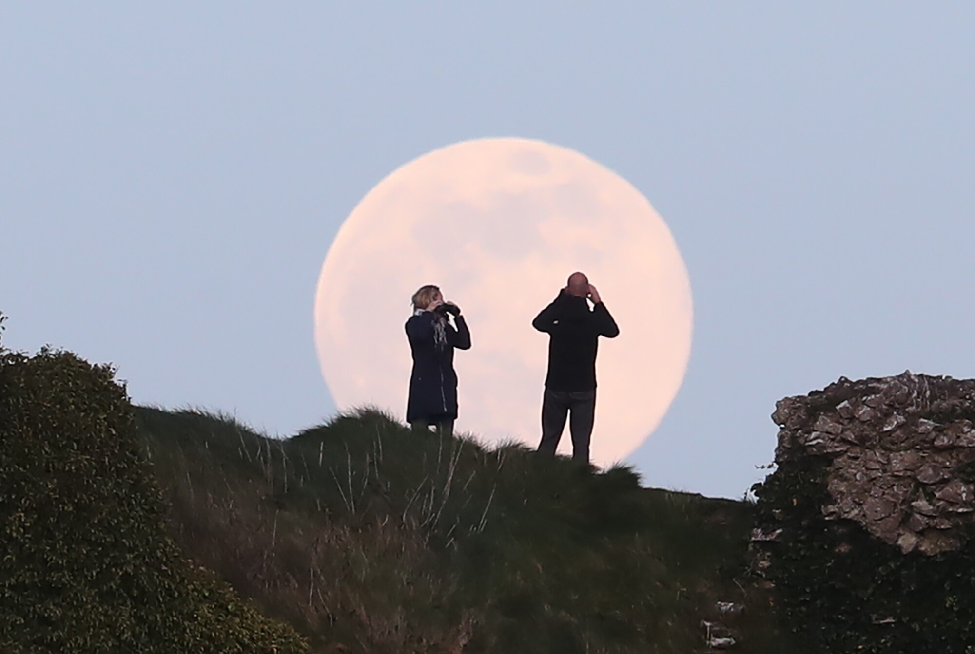 Full Moon in April 2021: When to See the ‘Pink’ Supermoon