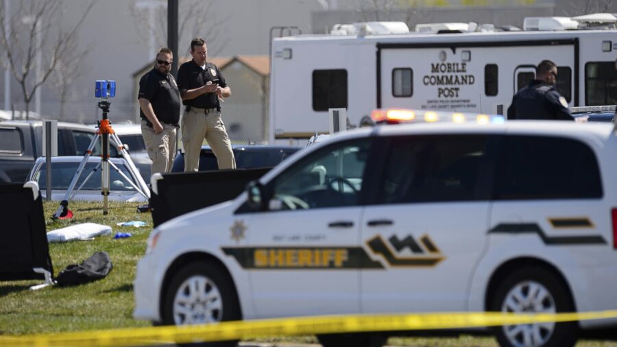 Shootout in Utah Leaves 2 Deputies Wounded; Suspect Dead