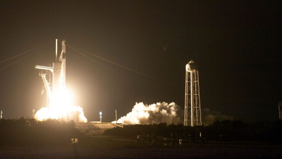 U.S. FCC Approves SpaceX Satellite Deployment Plan