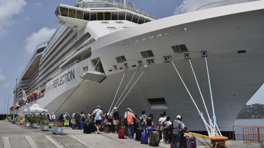 New Blast at St. Vincent Volcano; Cruise Ship Helps Evacuees