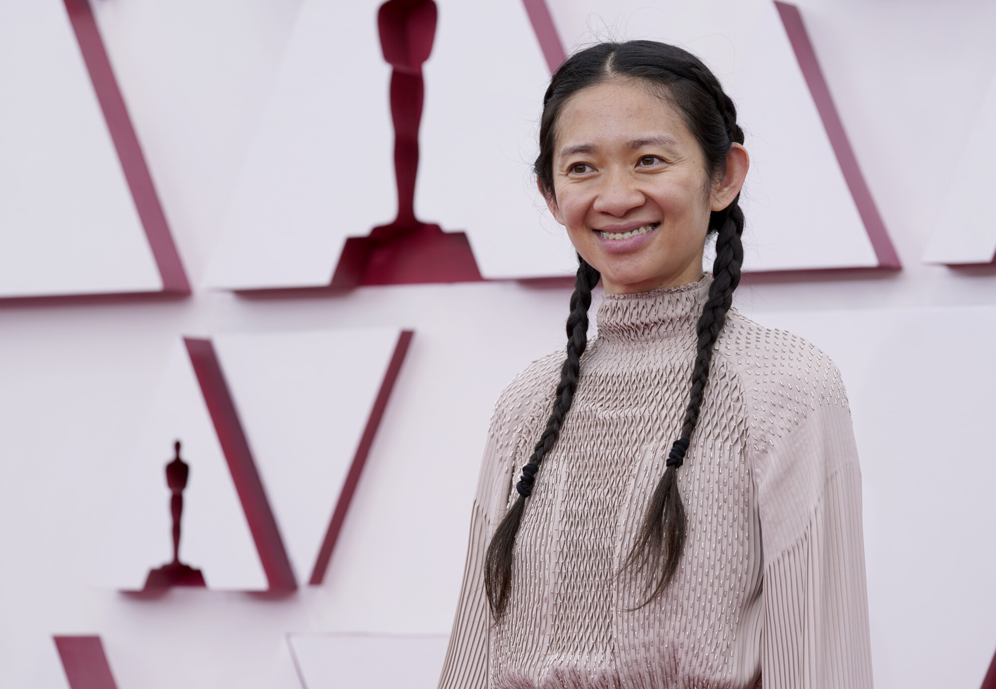 Chloé Zhao Wins Best Director Oscar for ‘Nomadland,’ News Censored in China