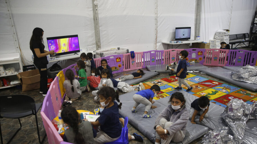 HHS Seeks 3rd Military Base to House Migrants