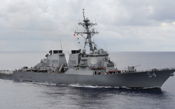US Warship Transits Taiwan Strait a Week After Large Chinese Air Incursion