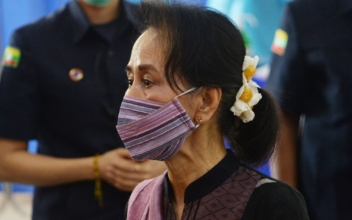 Burma’s Suu Kyi Hit by New Charges in Mandalay Court