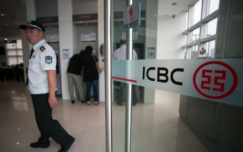 China Sentences Former Senior ICBC Banker to Life for Bribery