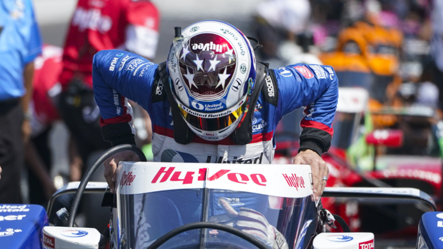 Photo Shoot Nearly Causes Crash During Indy 500 Practice